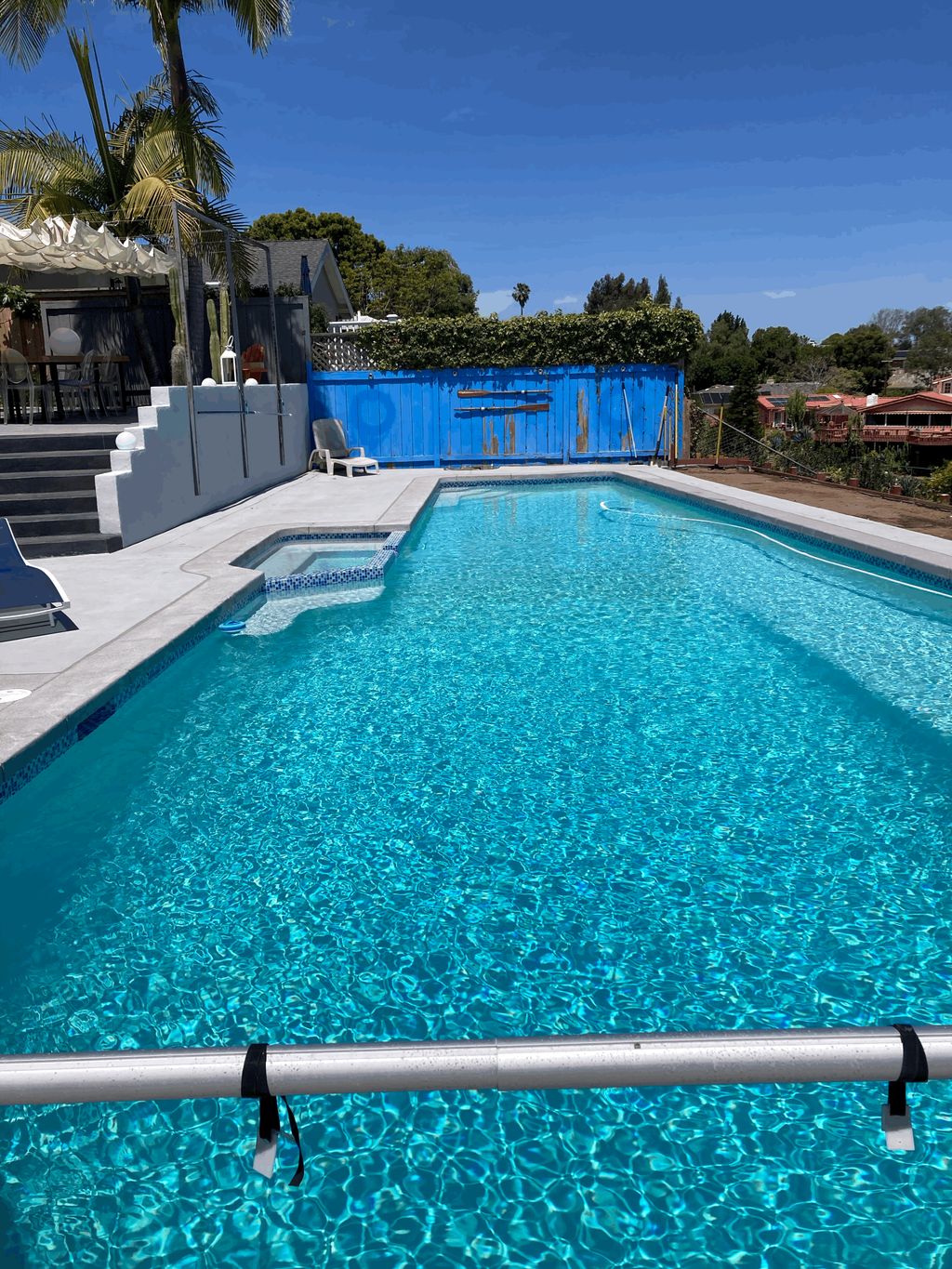 WEEKLY RESIDENTIAL 