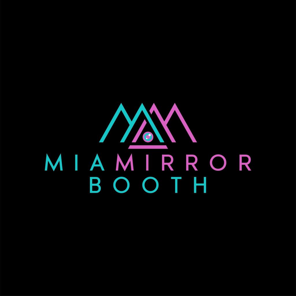MIA Mirror Booth