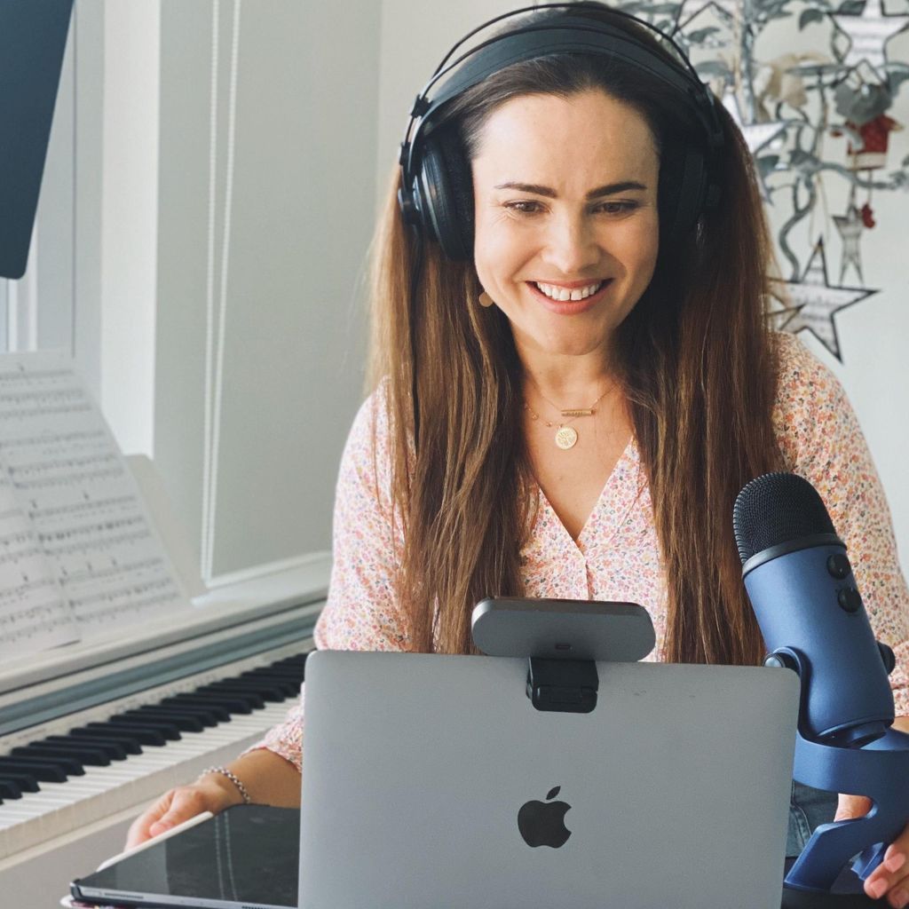 Aglaya Piano Lessons