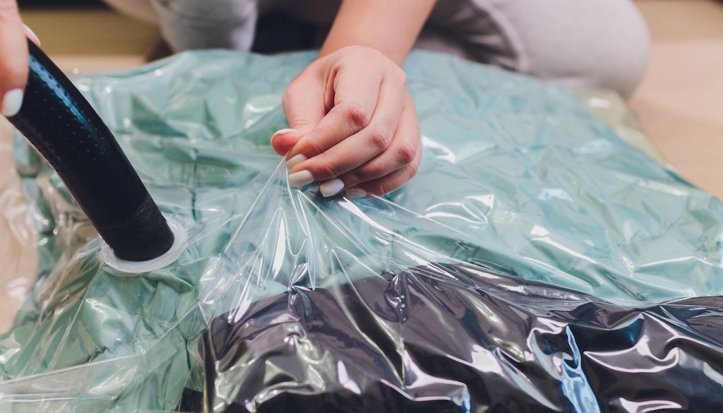 vacuum sealed clothes