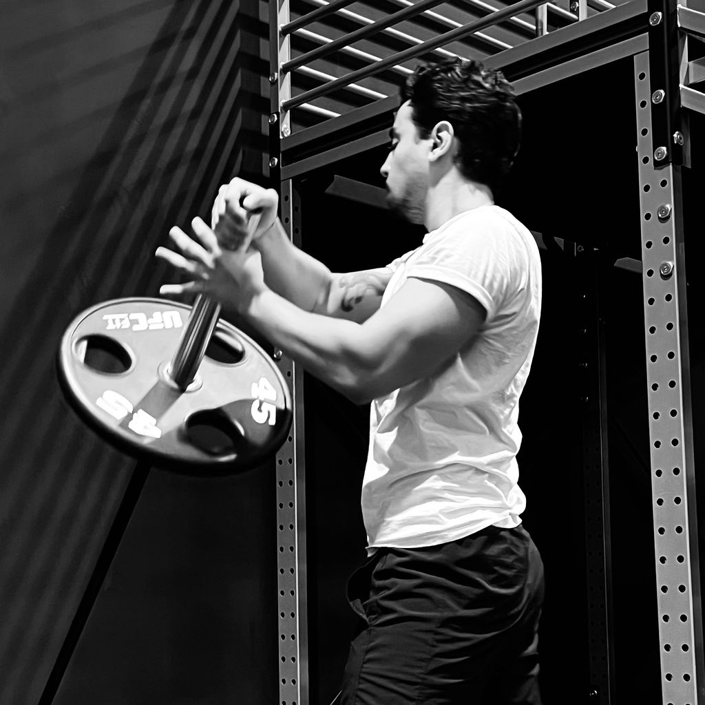 LUIS MEDEROS
