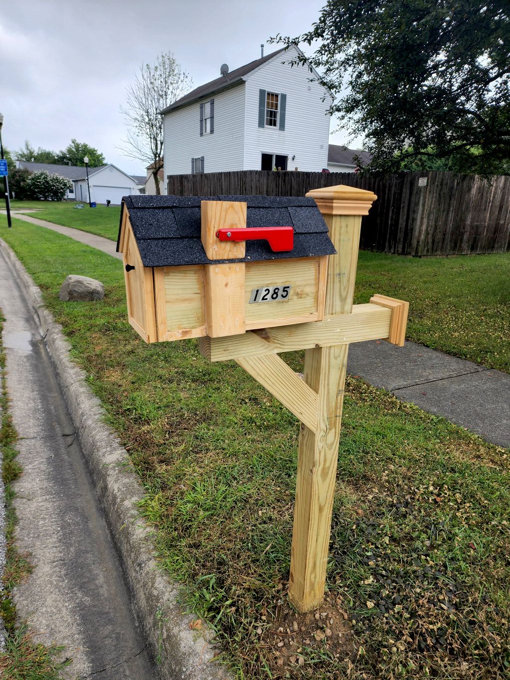 Custom made mailboxes. Installation and removal.