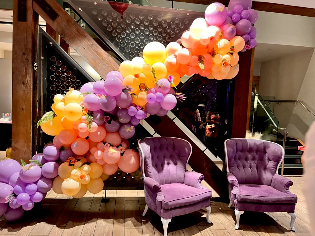 Very impressive work ! The balloon decor was the p