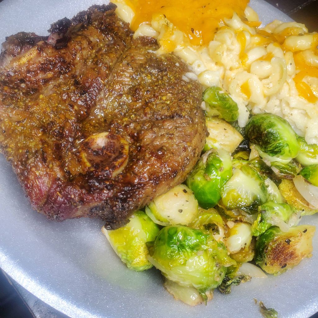 Lamb Shoulder, Brussel Sprouts, & Mac n Cheese