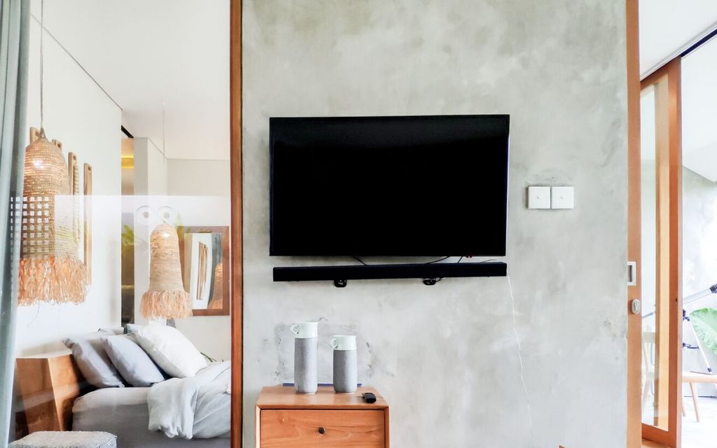 TV mounting job photo 2