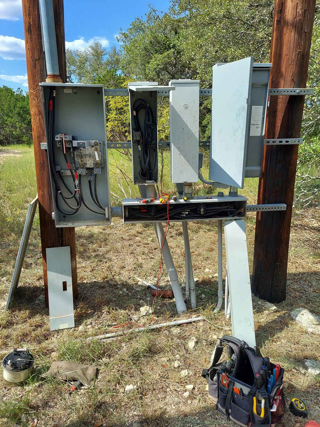 Replacing 200A Main service breaker