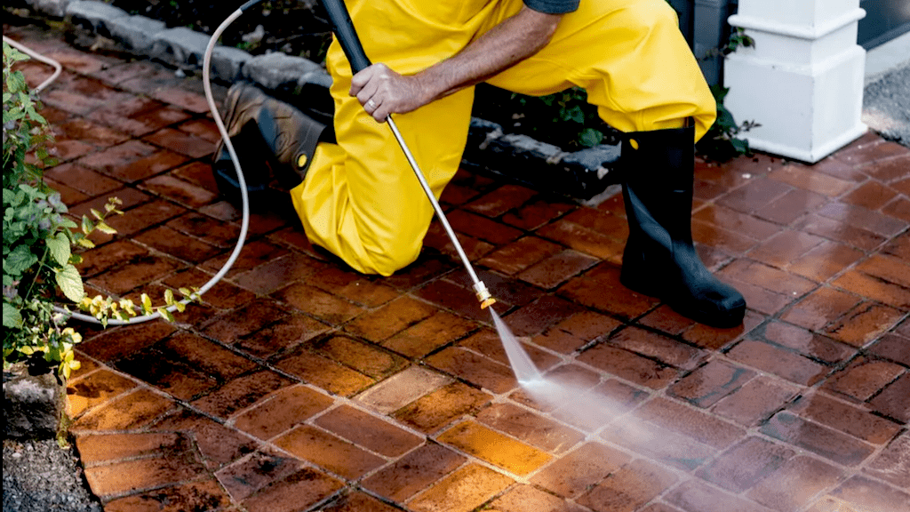 exterior house cleaning pressure washing