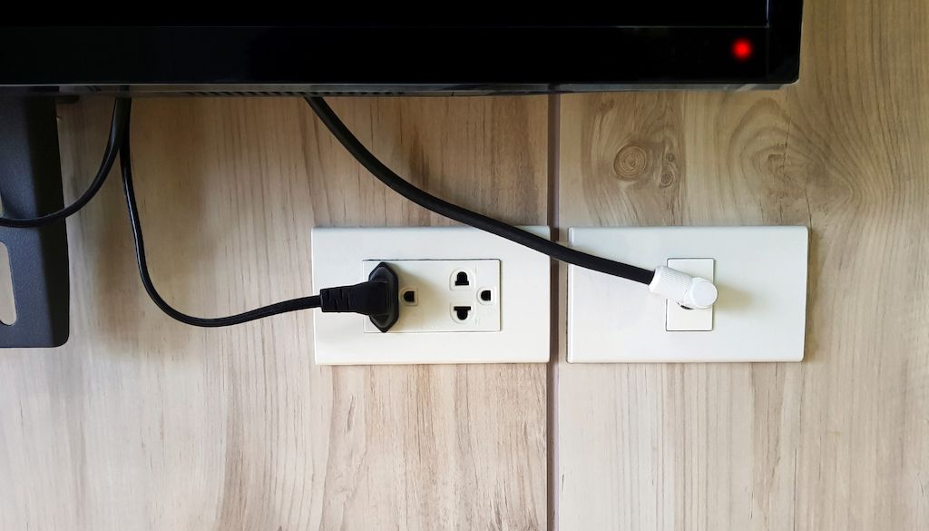 TV plugs and outlets