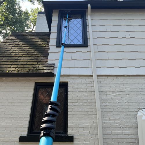 Waterfed poles are a fantastic tool for cleaning h