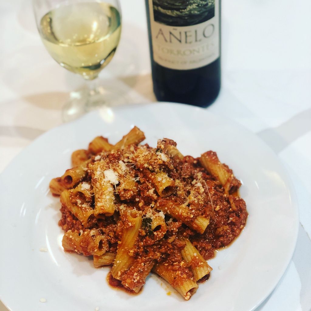 Rigatoni with meat sauce