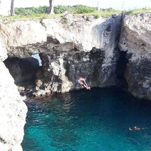  Rick's Cafe in Negril - dive into the clear blue 