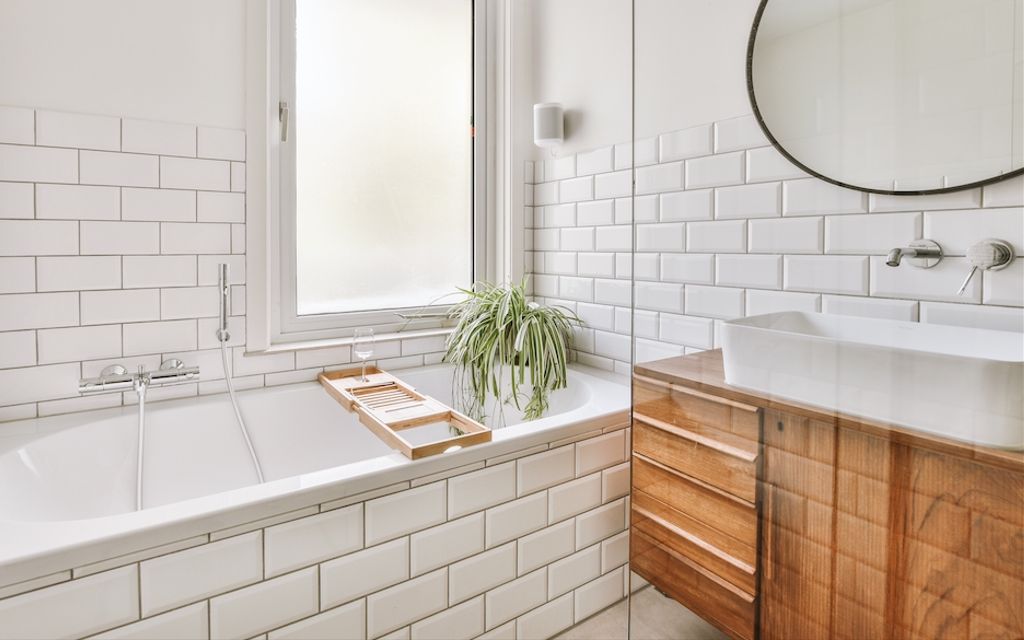 How much does a bathtub replacement cost?