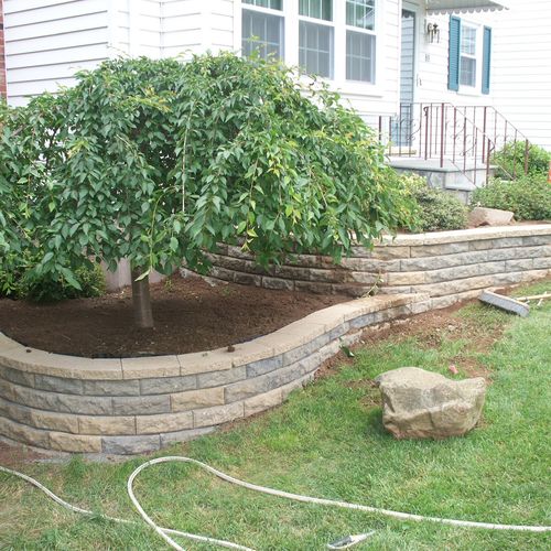 Raised Flower Bed with Wall Blocks