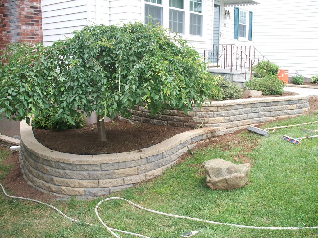 Raised Flower Bed with Wall Blocks