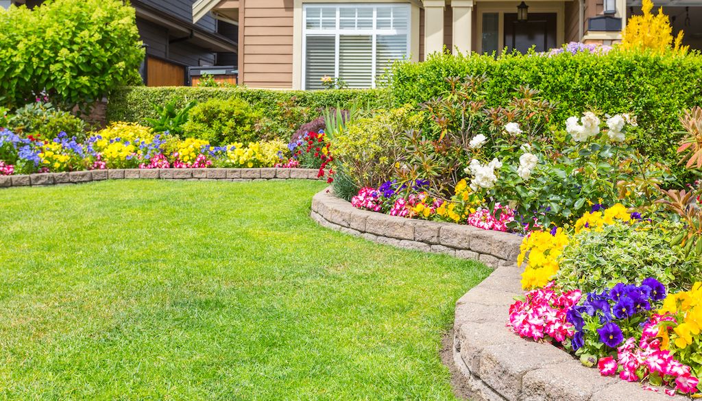 front yard edging curb appeal idea