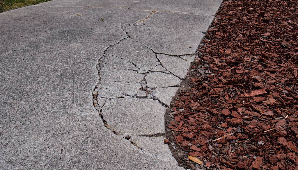driveway cracks