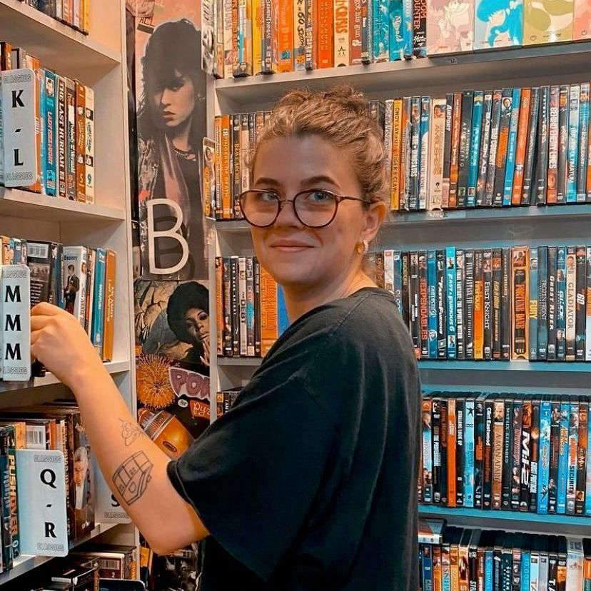 Samantha B - Declutter and Clean