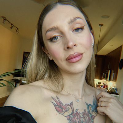 Avatar for Alex Roman makeup artist