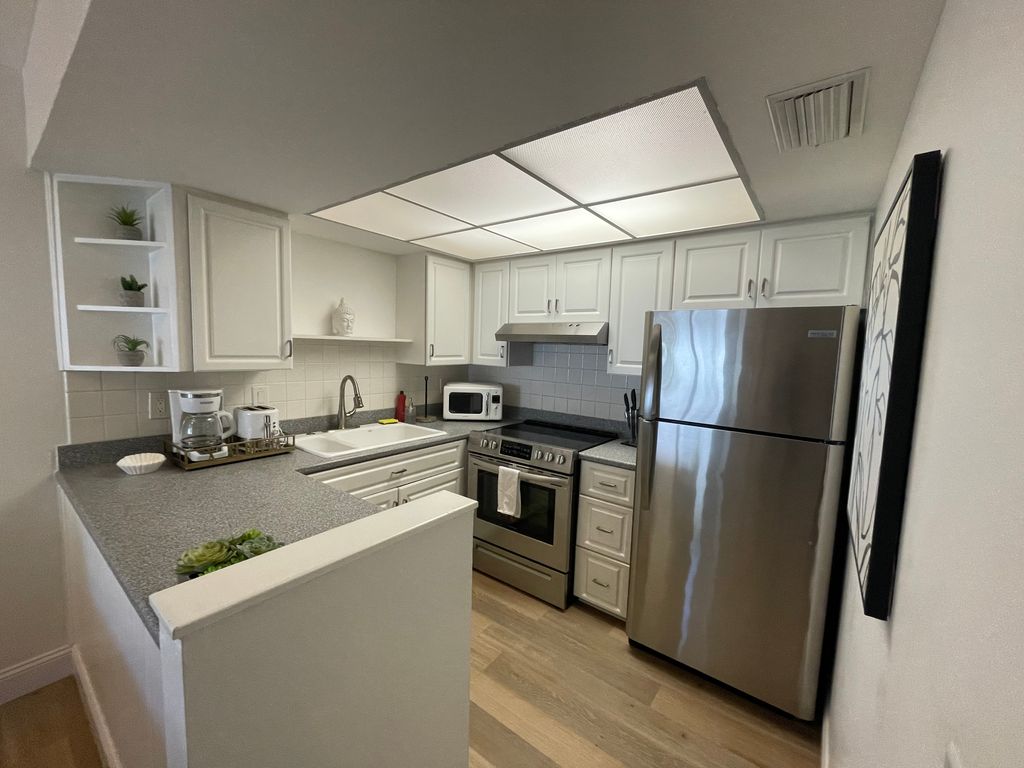 SK rental near Stickney Point (1/3)