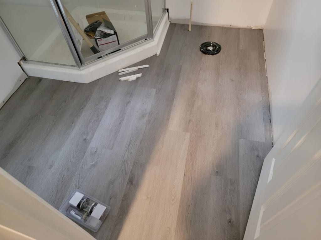 Laminate flooring, after installation 