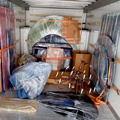 Avatar for BUSTIN MOVING LLC