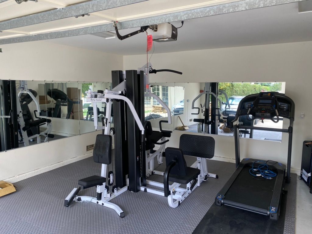 Gym equipment assembly 
