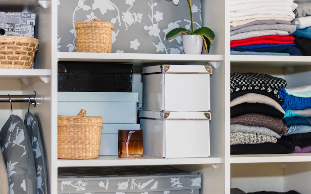 How to organize a closet.