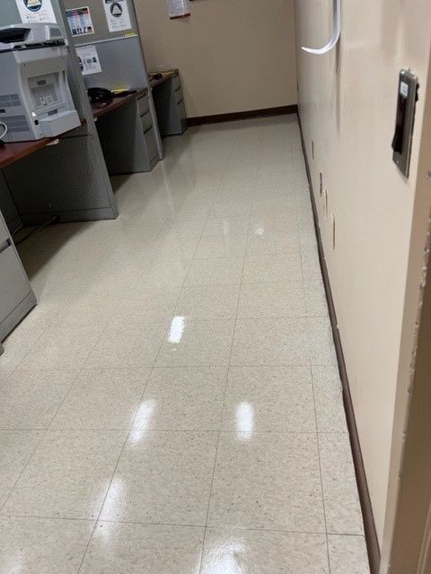 After pic of high traffic desk area