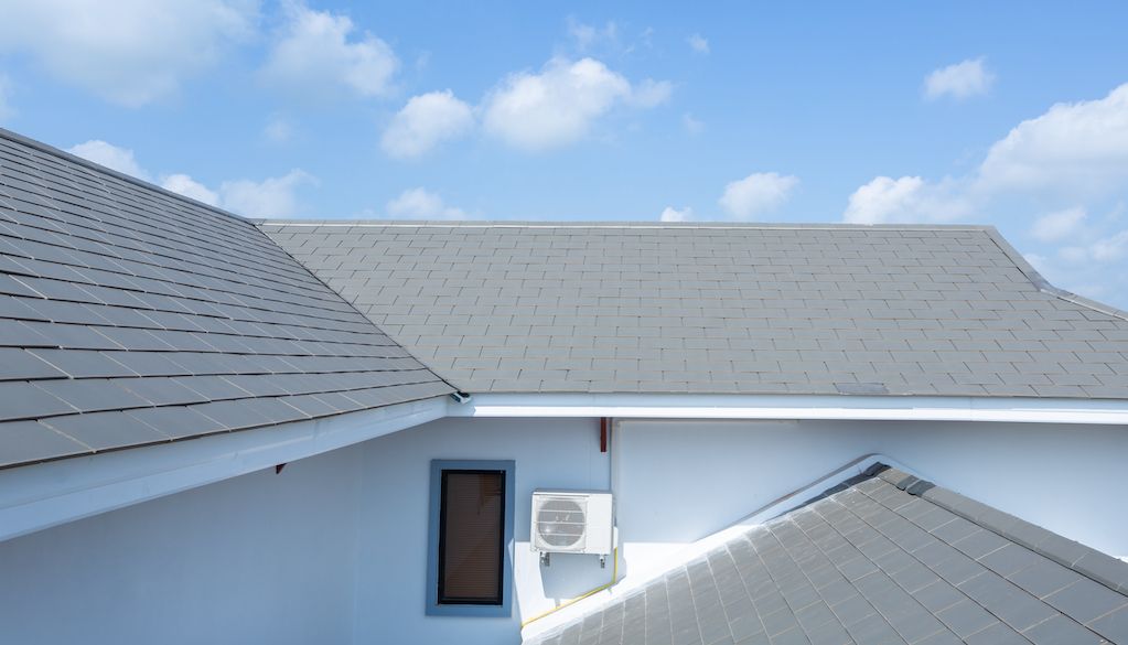 Slate Roof - Cost to install, Pros, Cons and Buyers Guide in 2021