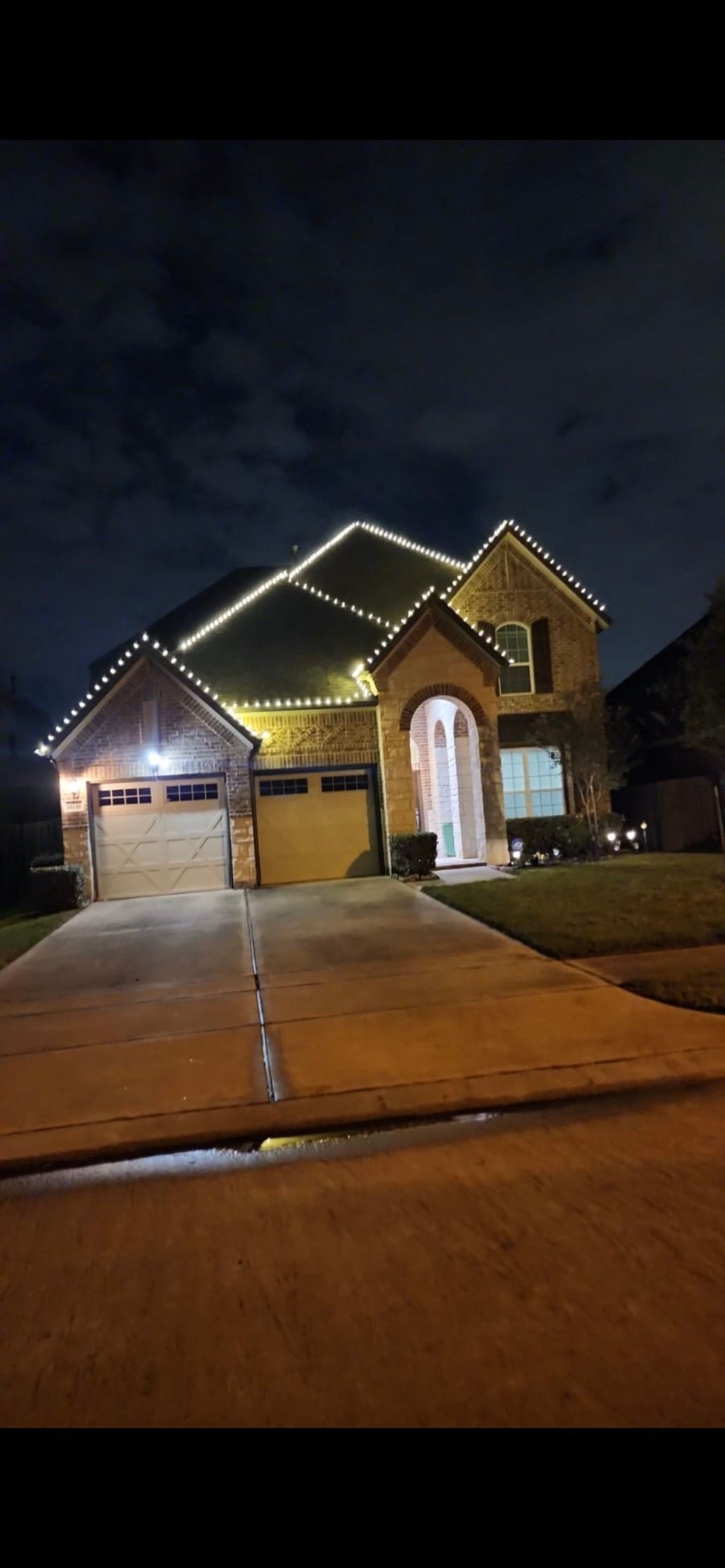Holiday lighting 