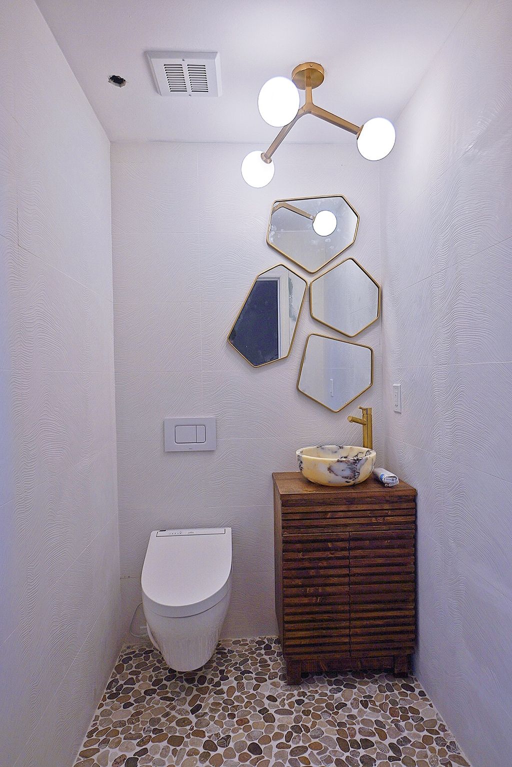 powder room small space looks big