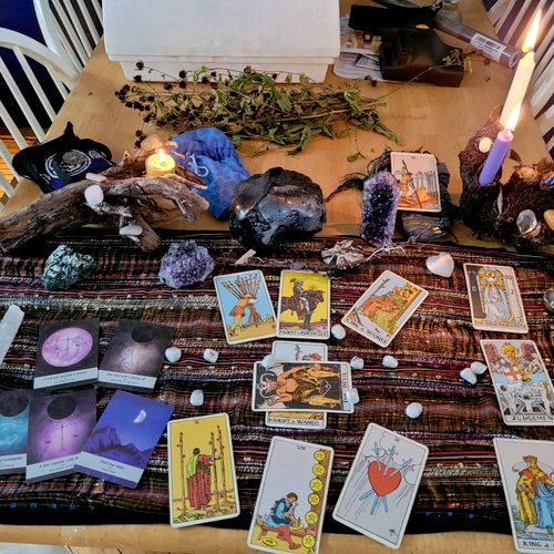 full Tarot spread with help from Runes and Moon ca