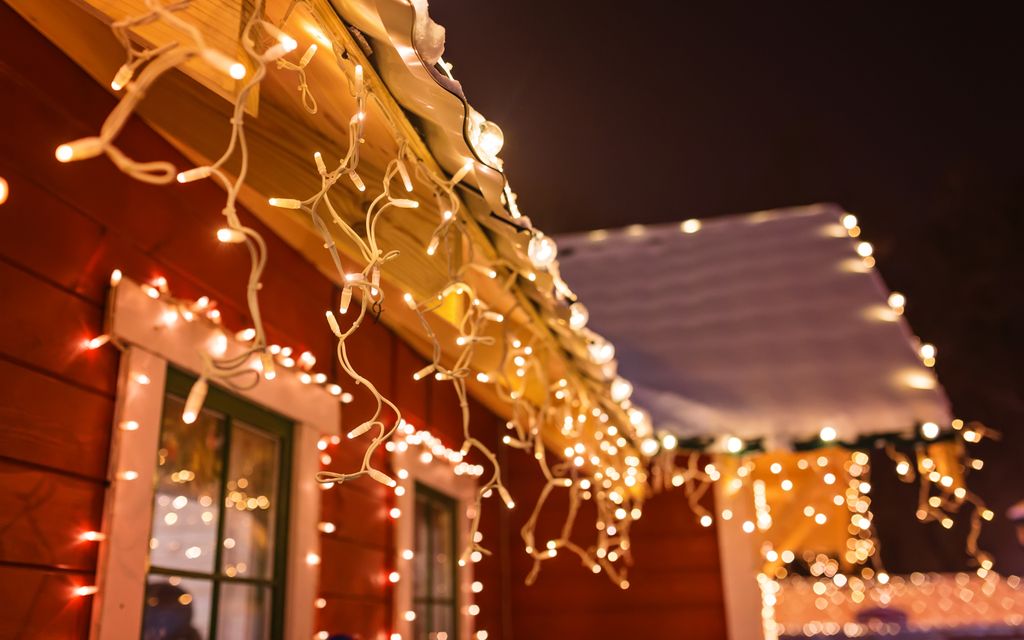 Holiday Lighting Installation