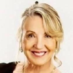 Dr. Jayne Helle