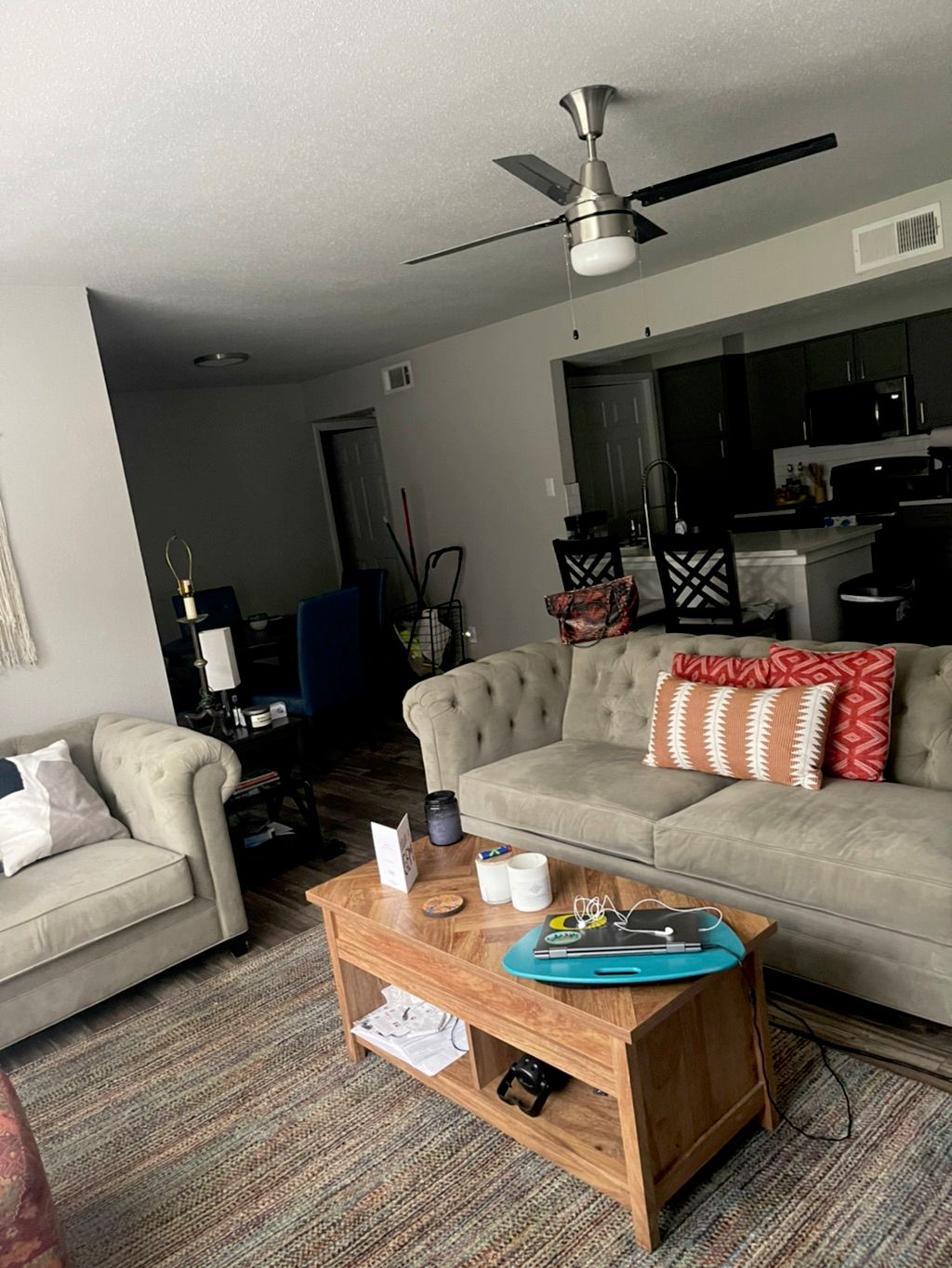 Living room (After)