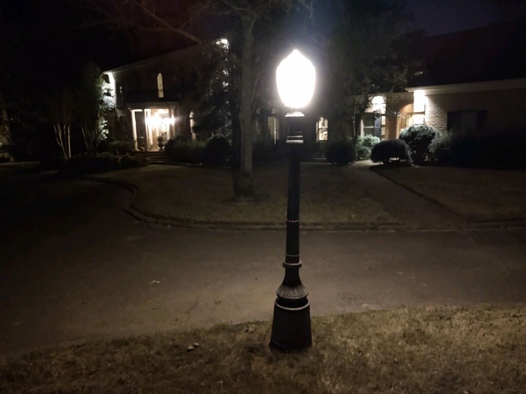 Moved this light from the background to the front 
