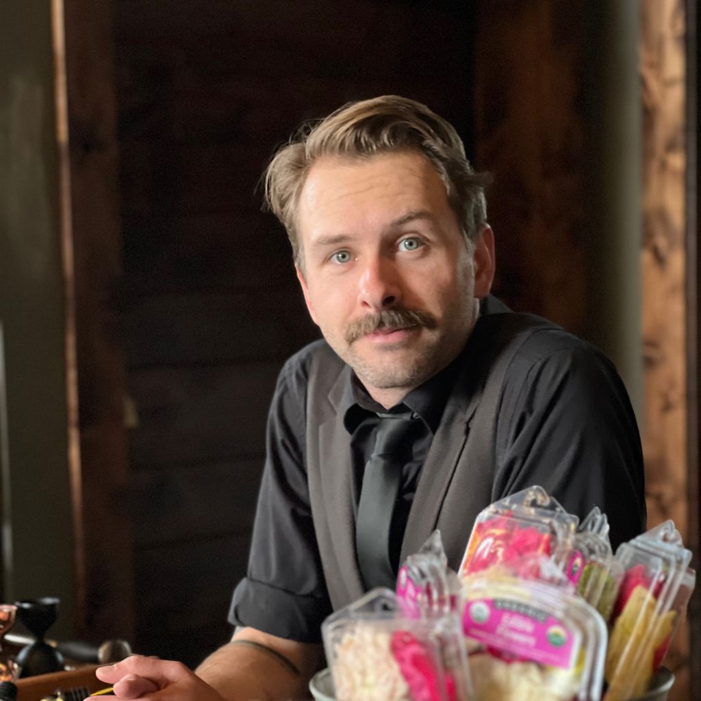 Nick Yeiter - Bartending Service