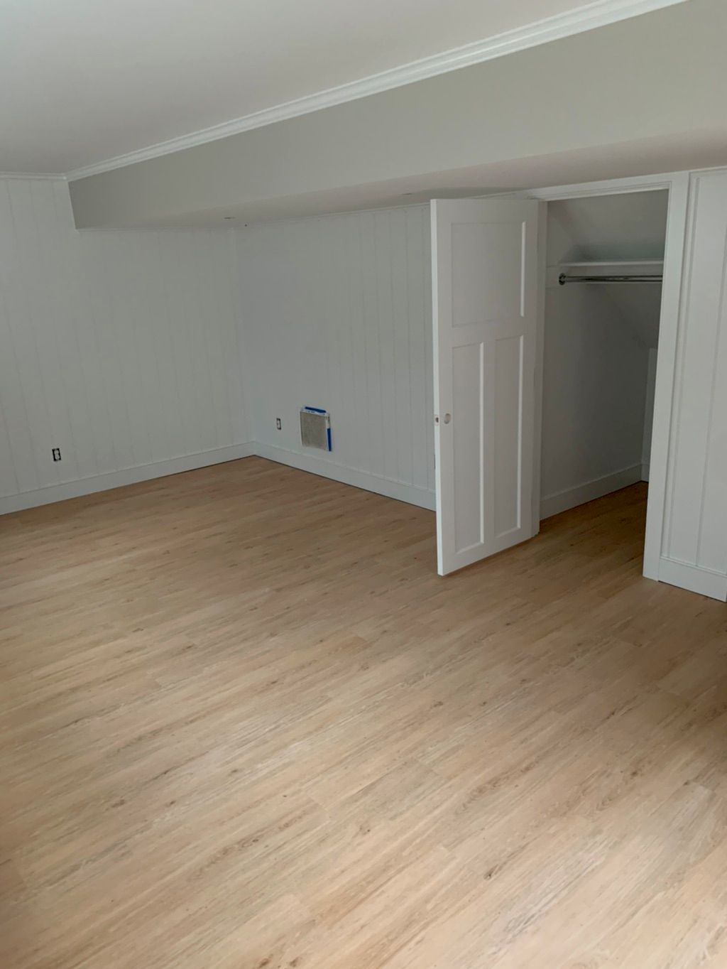 Laminate flooring 1