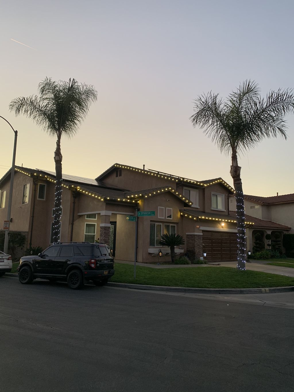 Holiday Lighting Installation and Removal