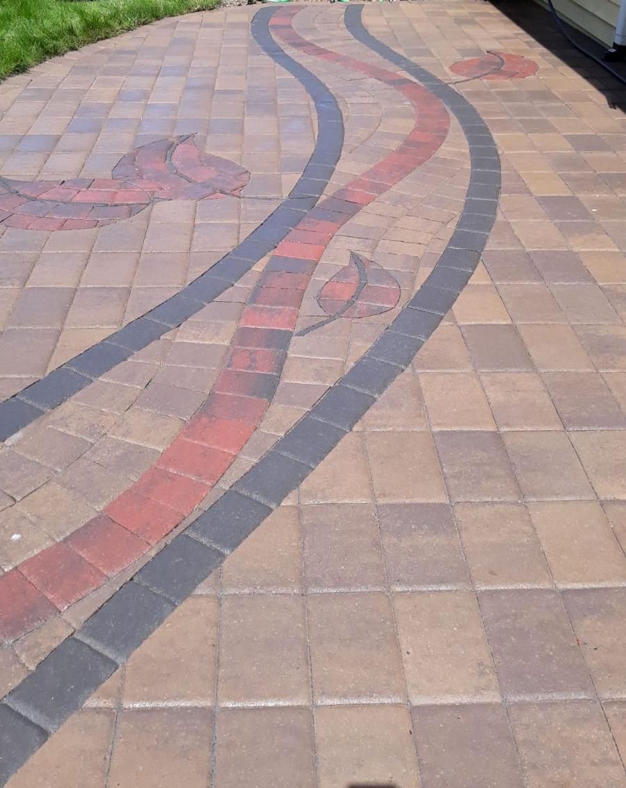 Custom leaf design paver install.