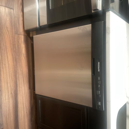 Installed dishwasher
Easy to work with
Quality wor