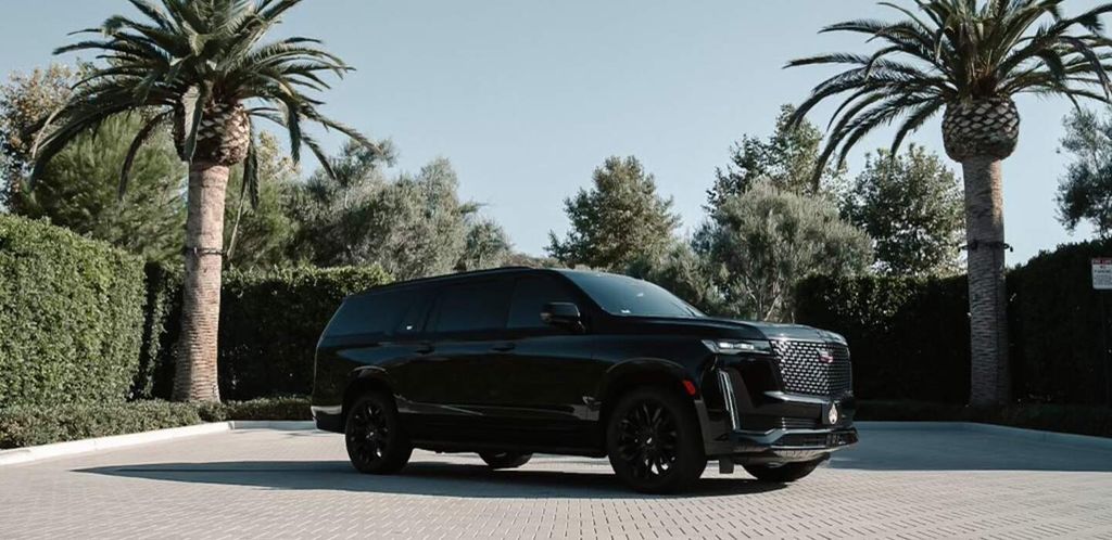 2023 Cadillac Escalade ESV Premium Luxury Platinum