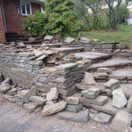 Dry stack stone wall and stairs 