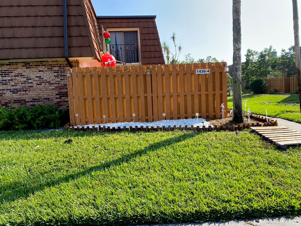 Awesome job installing my fence! I highly recommen