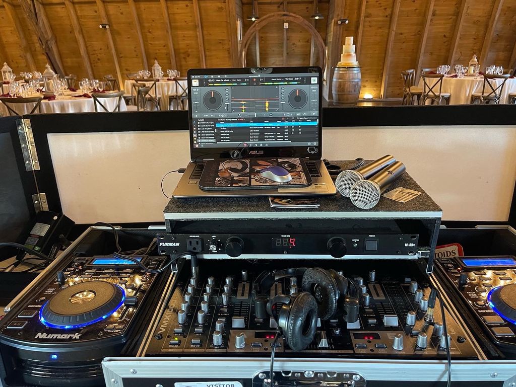 DJ Setup (wedding)