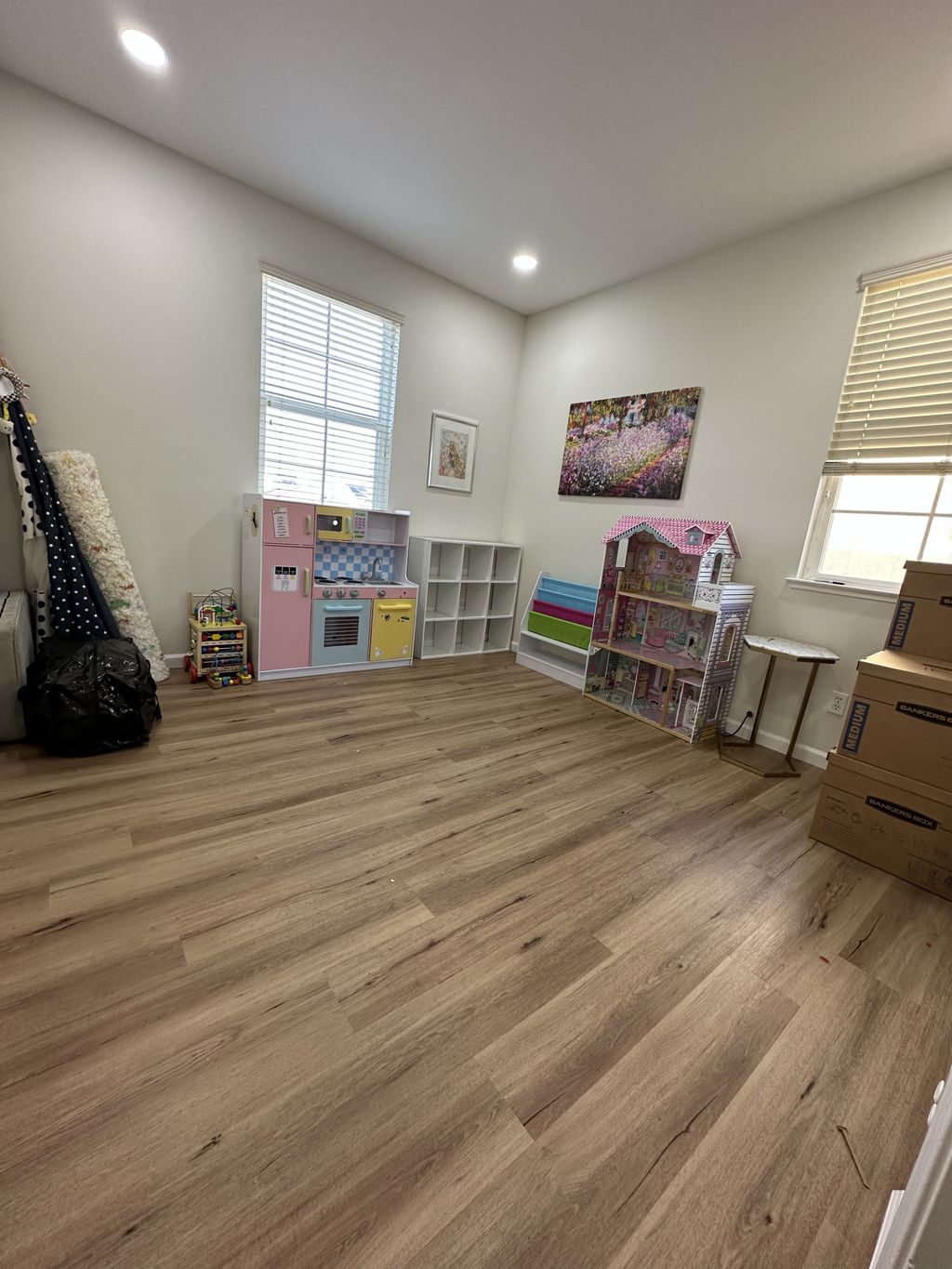 Child Play Room Packing-After