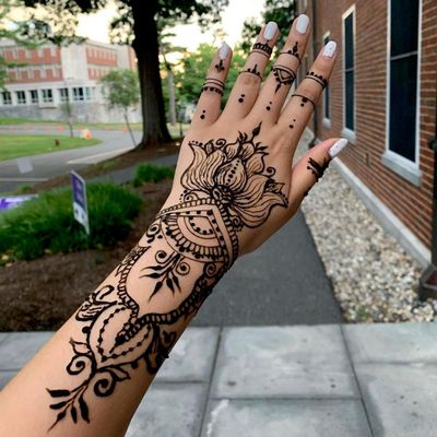 Avatar for Swirls By Salaam Henna