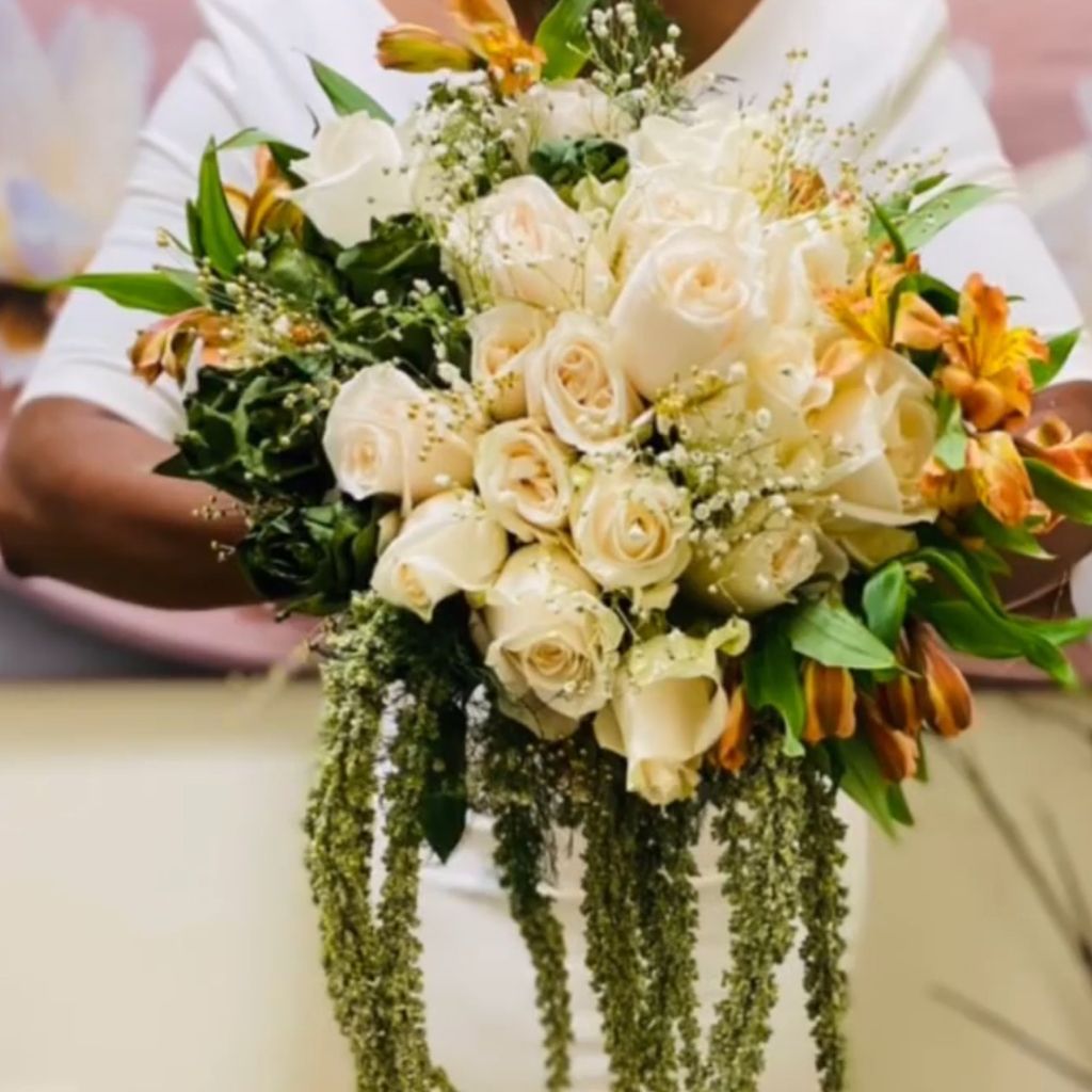 Violine’s Corners Event & Floral Design