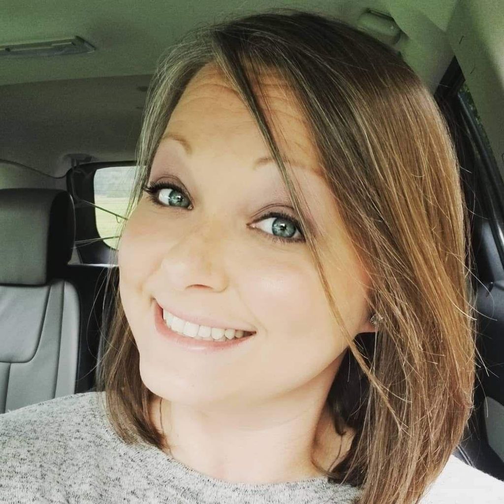 Laura Breeden, Hizer Construction