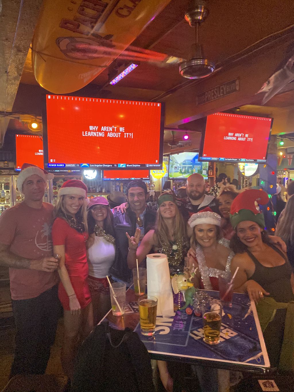 Santacon Bar Crawl 2022